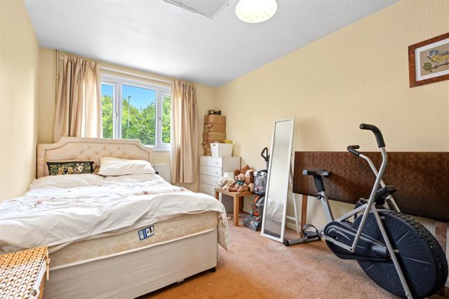 31, Pippin Close, Nottingham photo 5