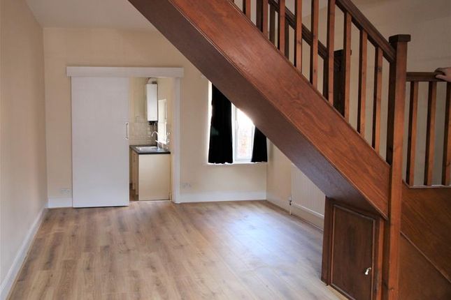 50 Howbury Street, Bedford, Beds photo 2