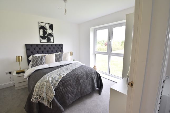 Flat to rent in Brand New Two Bedroom, Two Bathroom, Stockwood Gardens