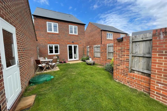 13, Izzard Road, Bicester photo 4