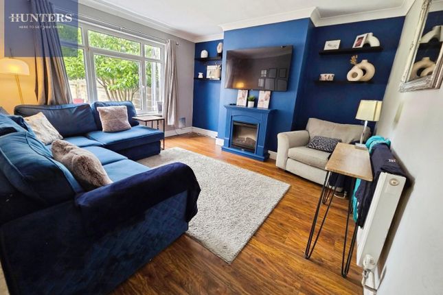 53, Felindre Avenue, Bridgend photo 3