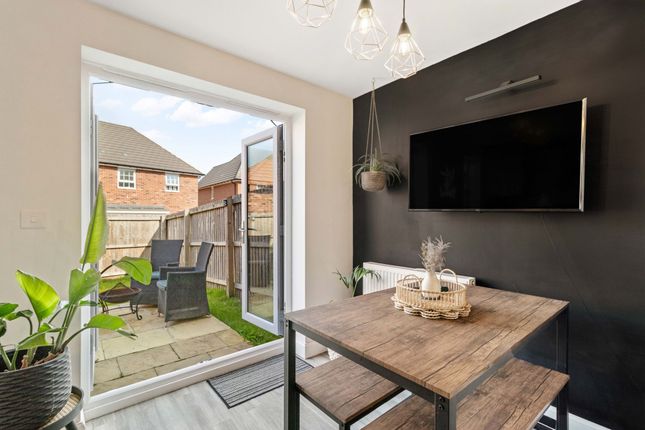 11 Braeburn Drive, Warrington photo 4