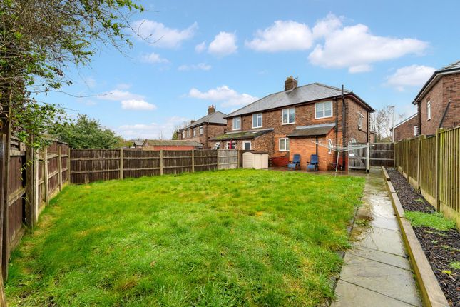 124 Alder Avenue, Widnes photo 2