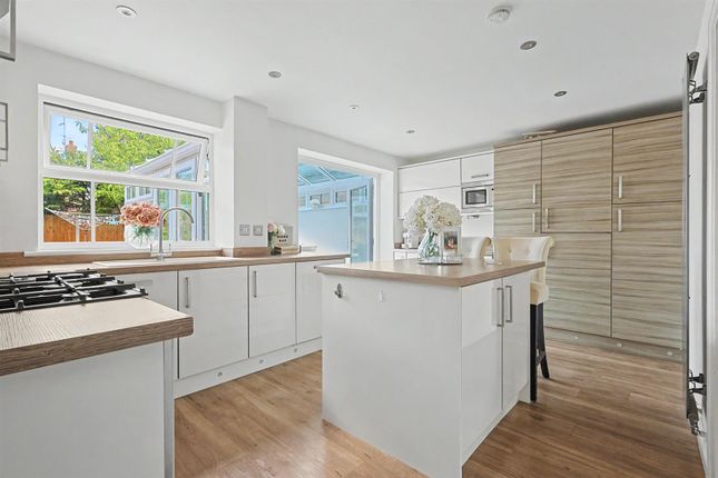 51, Truro Crescent, Rayleigh photo 2