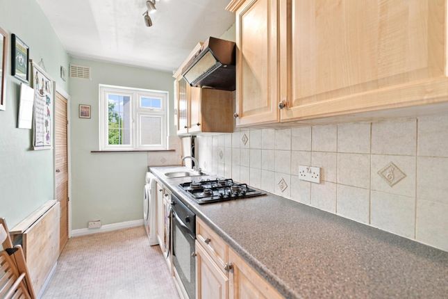 Flat 12, Regency Court, 13, Hamlet Road, London photo 4