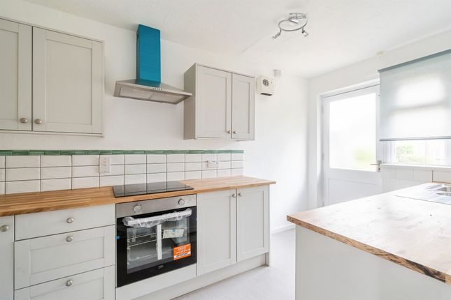 28, Allington Way, Chippenham photo 4