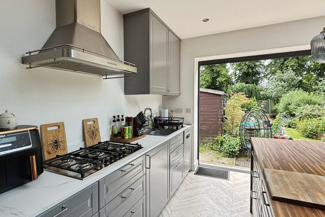 13, Lockton Avenue, Heanor photo 5