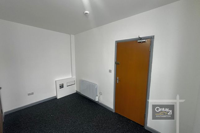 Flat 1,  98, Bitterne Road West, SOUTHAMPTON photo 3