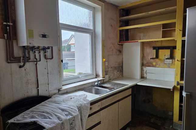 56 Bierley Lane, Bradford photo 4