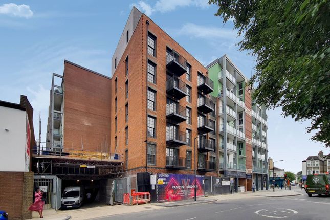 Thumbnail Flat to rent in Heaton House, Peckham, London