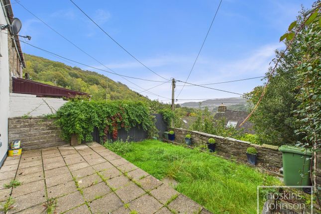 13, Troedrhiw-Trwyn, Pontypridd photo 4