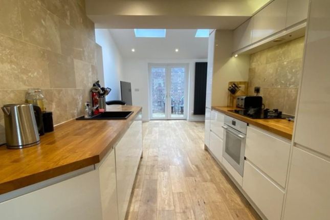 7A, KENILWORTH photo 3