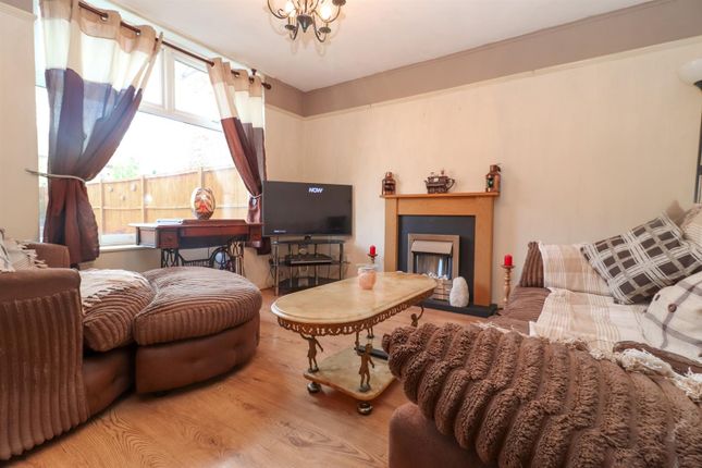 Town house for sale in Esther Grove, Wakefield