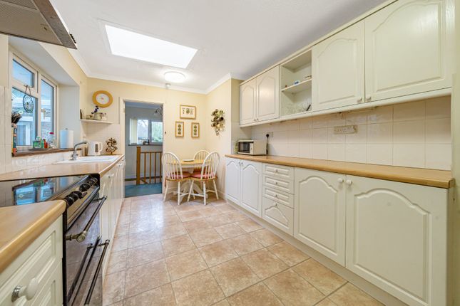 180, Medstead Road, Alton photo 3