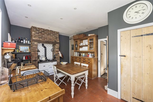 11, Forest Road, West Sussex photo 4