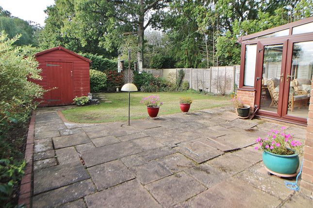 183, Hazleton Way, Waterlooville photo 3