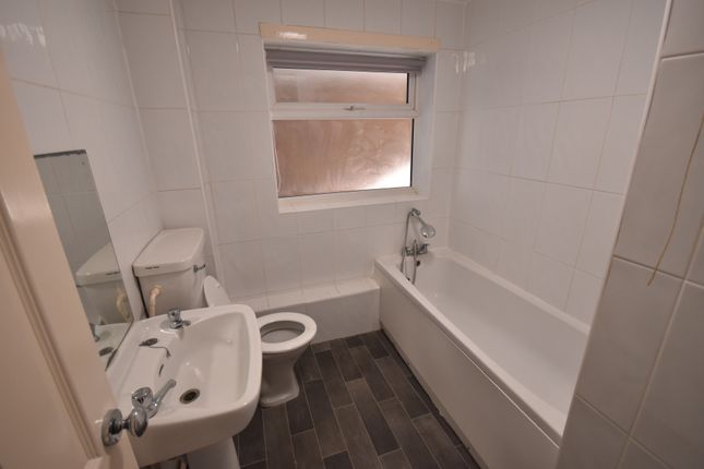 63, Durham Court, Ellesmere Port photo 4