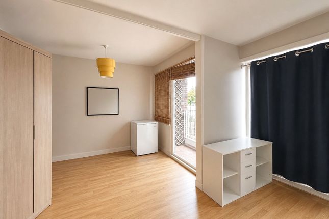 98, Arabella Drive, Putney photo 3