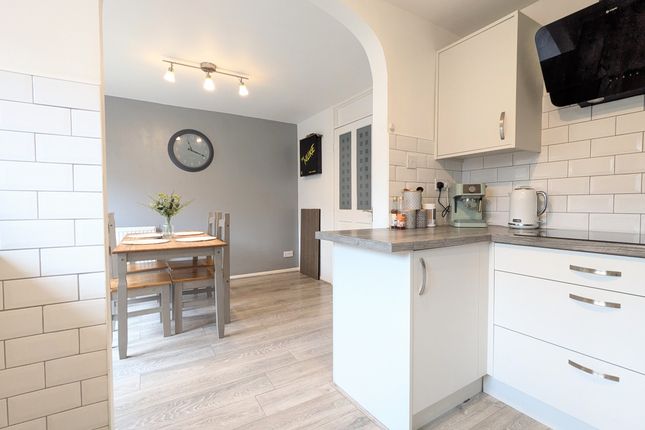 14 Elwyn Drive, Merthyr Tydfil photo 3