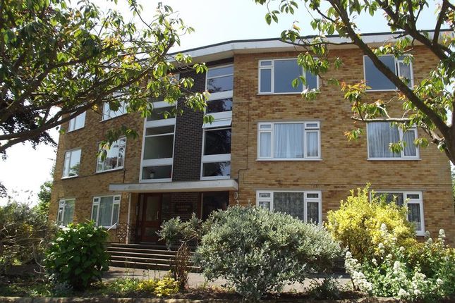Flat to rent in Dane Road, St. Leonards-On-Sea