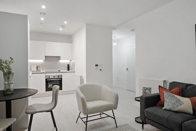 Tern Apartments, Hendon Waterside, NW9, London photo 2