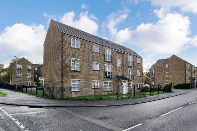 Marlington Drive, Huddersfield photo 2