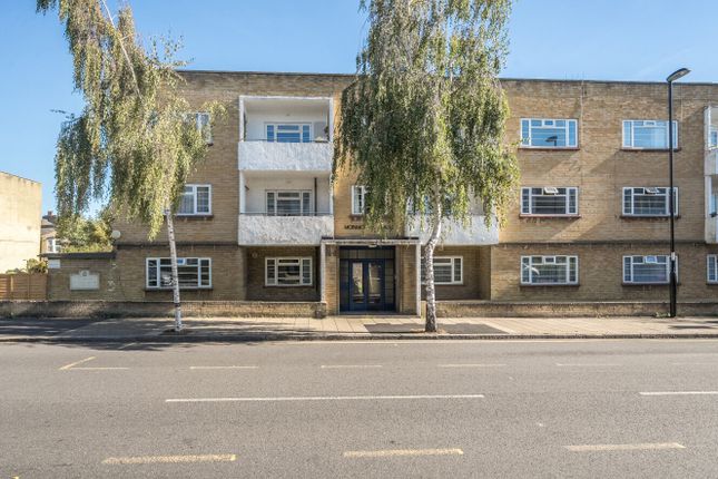 3-bed flat on Flat 4, Monmouth House,, Avignon Road, London, £275,000