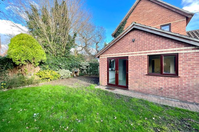 Detached house for sale in Wakefield Close, Great Chesterford, Saffron Walden