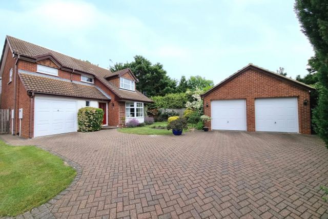 Thumbnail Detached house for sale in Basil Close, East Hunsbury, Northampton
