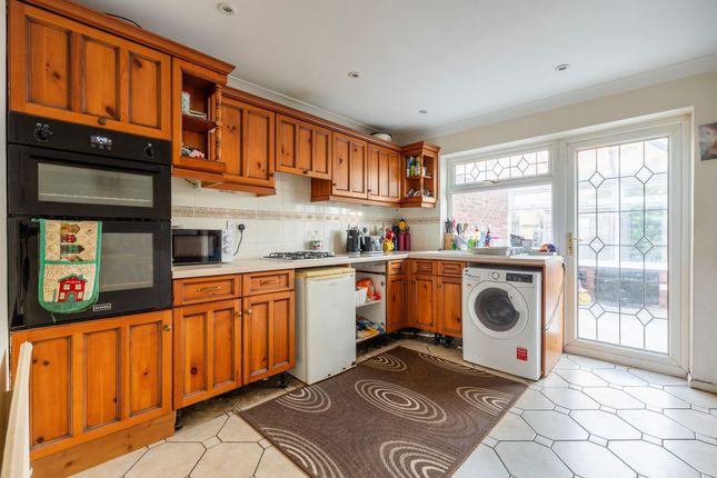 34 Stonehouse Road, Norwich photo 4