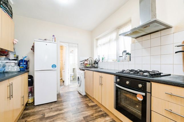 6, Ashford Road, London photo 3