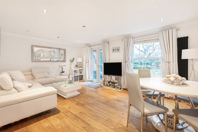 2, Merrifield Court, Welwyn Garden City photo 2