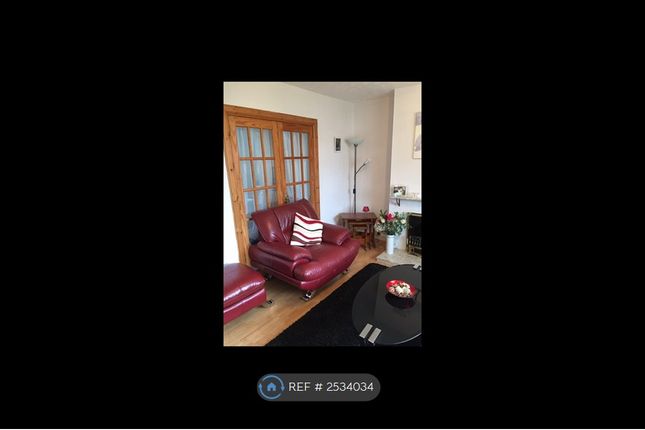Main St, Townhill, Dunfermline photo 3