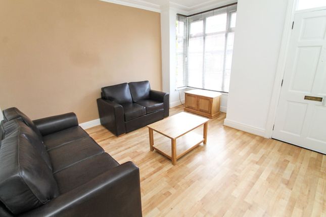 Bentley Grove, Leeds photo 4