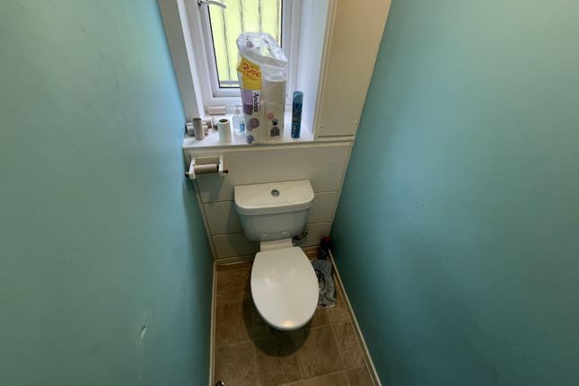 Terraced house to rent in Hyde Park Close, Leeds, West Yorkshire