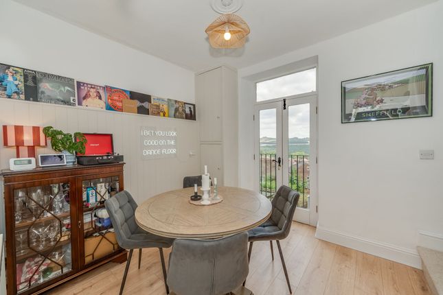 347 Haggstones Road, Sheffield photo 3