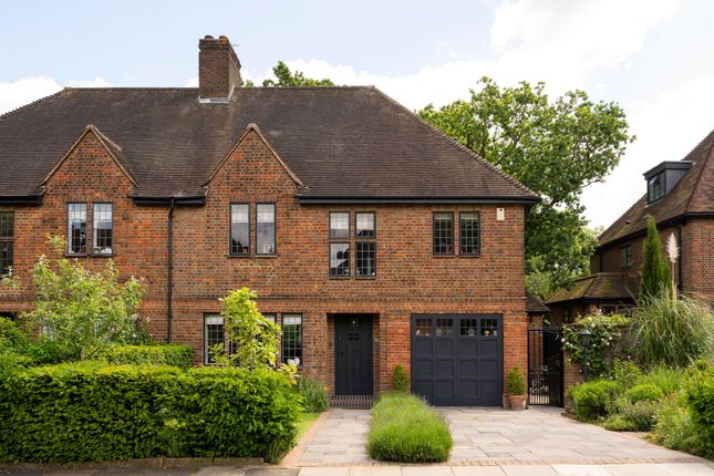 Thumbnail Semi-detached house to rent in Grey Close, Hampstead Garden Suburb