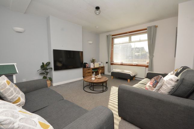 7 Ritchie Place, Grangemouth photo 2