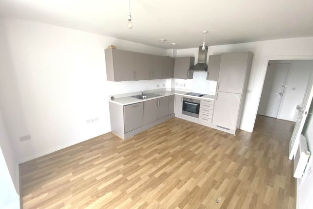 64 Gemini Park, Manor Way, Borehamwood photo 2