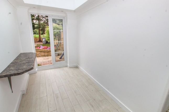 36 Mill Road, Canterbury photo 5