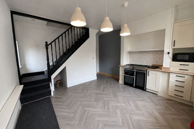 73, Paley Road, Bradford photo 3