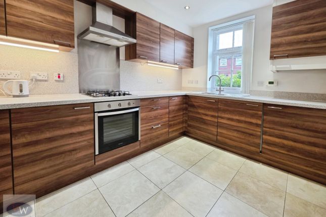 61, Littlelands, Bingley photo 2