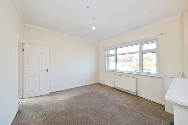 18, Church Road, Chesterfield photo 2