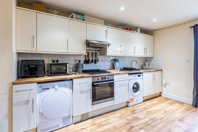 Flat 4 Portview Road, Avonmouth, Bristol photo 3