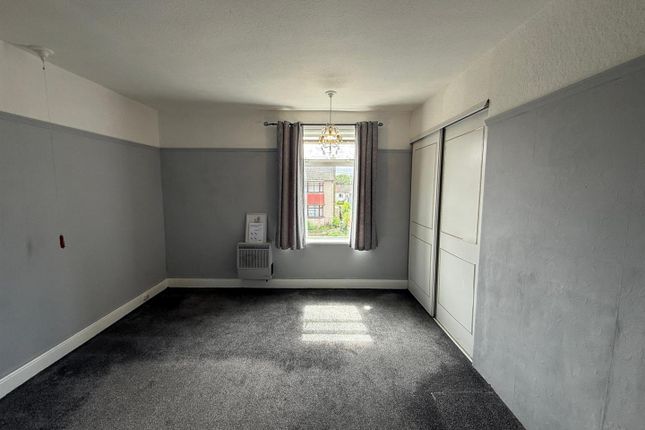 285, Bowling Hall Road, Bradford photo 4