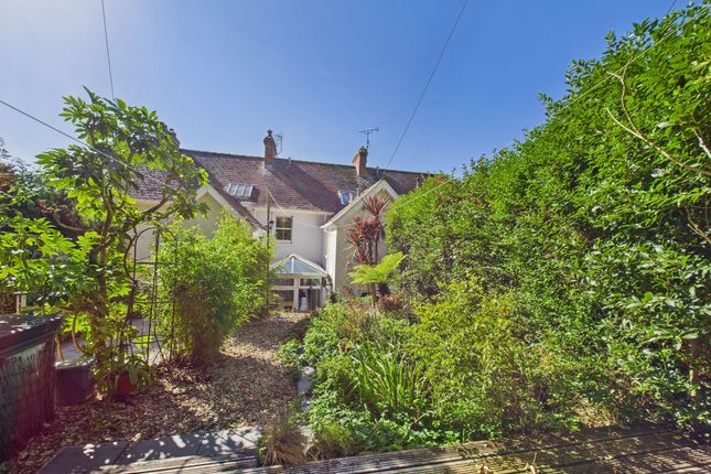 2 Mayfield Drive, Tenby photo 4