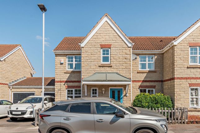 3 Bedroom Semi-Detached in S72 7FT