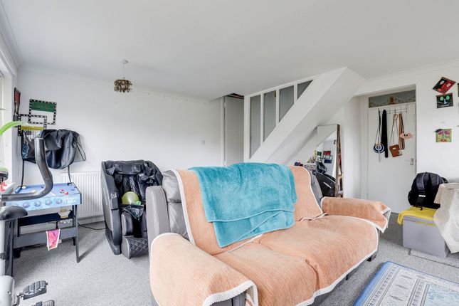 18 Nearsby Drive, Nottingham photo 3