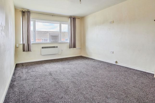 25, Lomas Drive, West Midlands photo 4