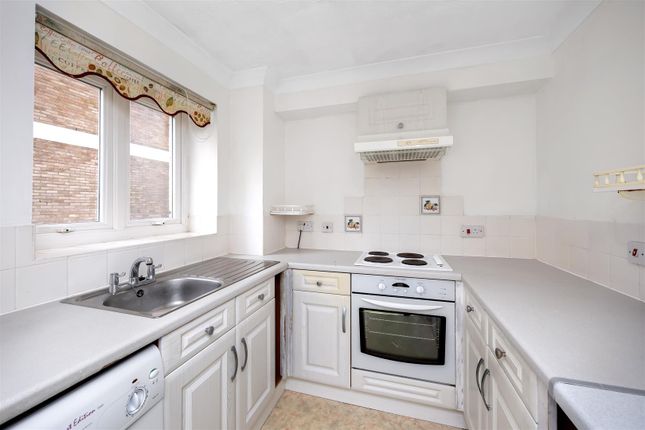 Flat for sale in London Road, Patcham, Brighton